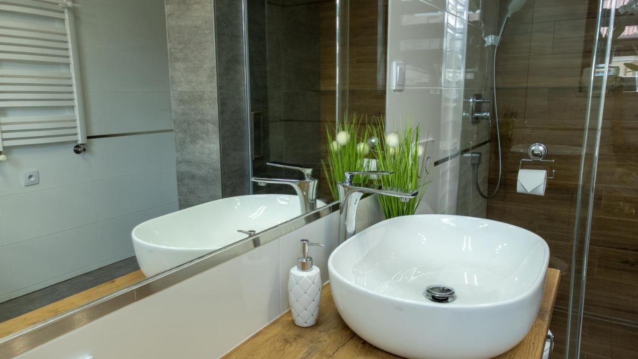 Wlodarska 4A Apartament Premium Krakow Luaran gambar